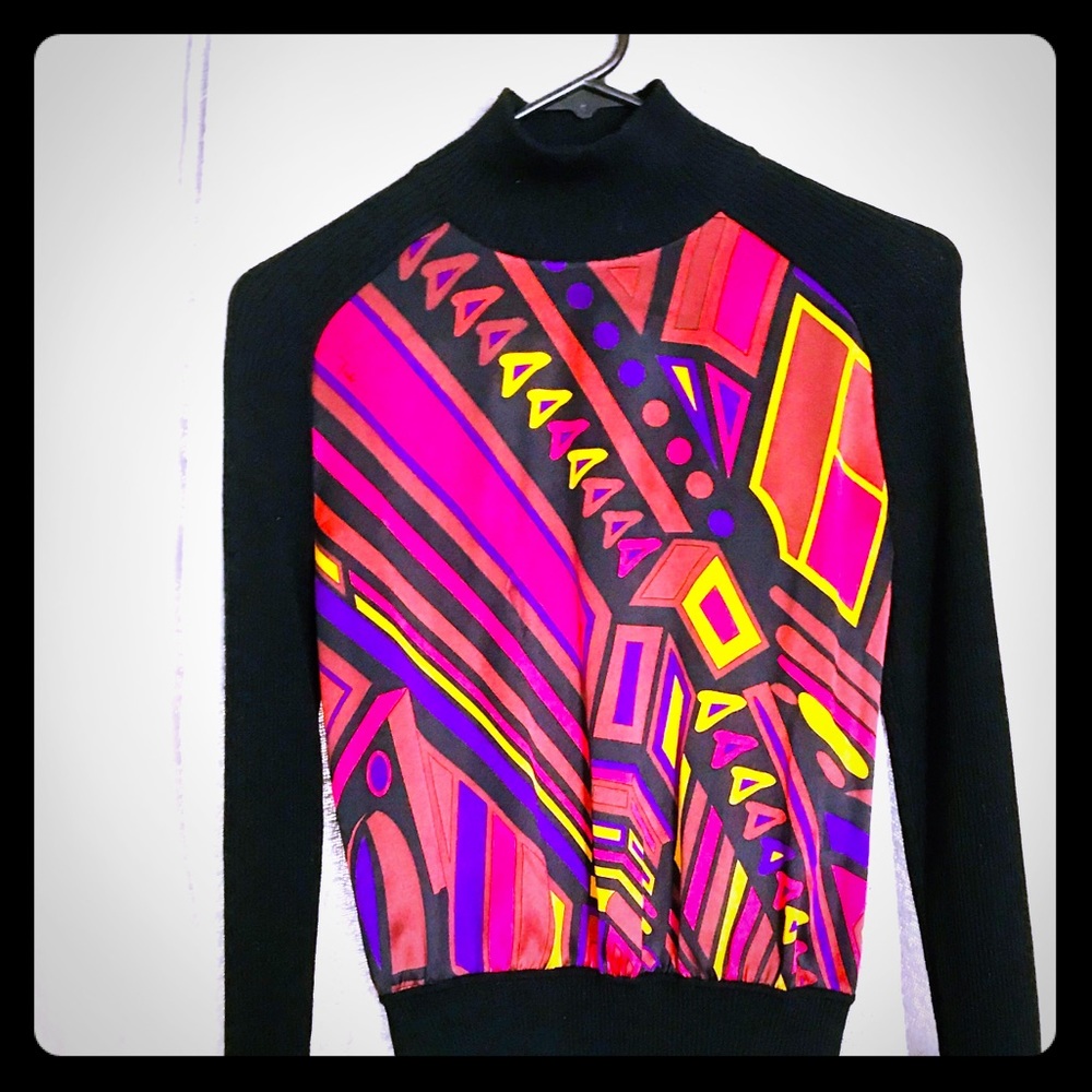 BEAUTIFUL EMILIO PUCCI BLACK DESIGNER SWEATER